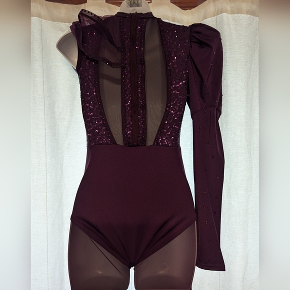 Weismman Dance Costume - Picture 5 of 8